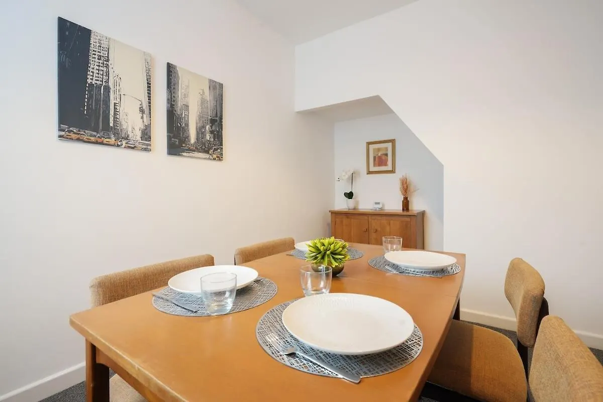 Grimsby City Centre Stay Holiday home
