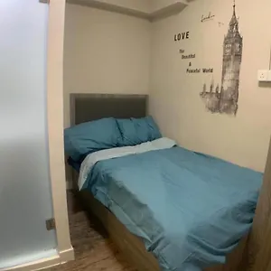Guest house One, Grimsby